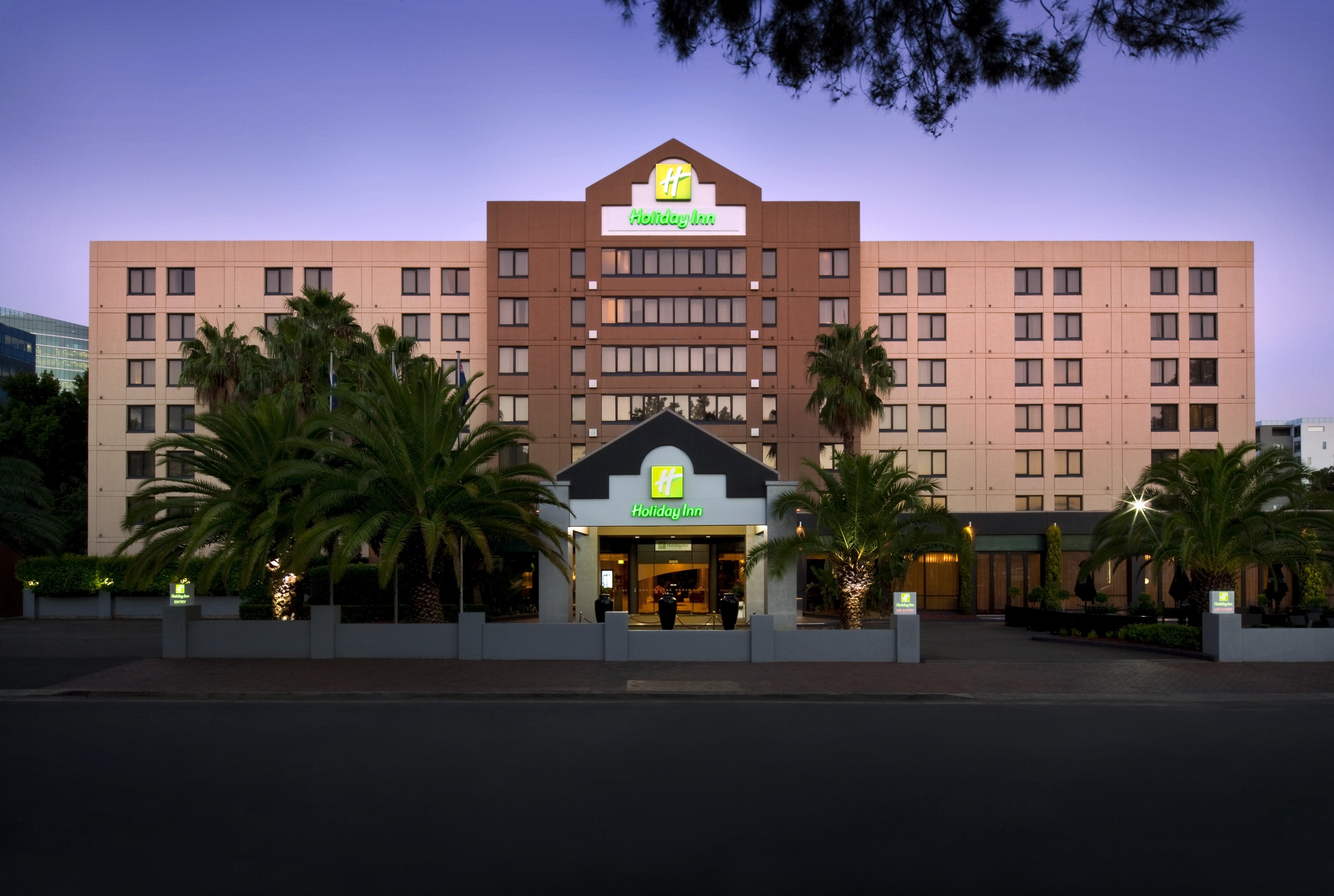 holiday inn parramatta by ihg