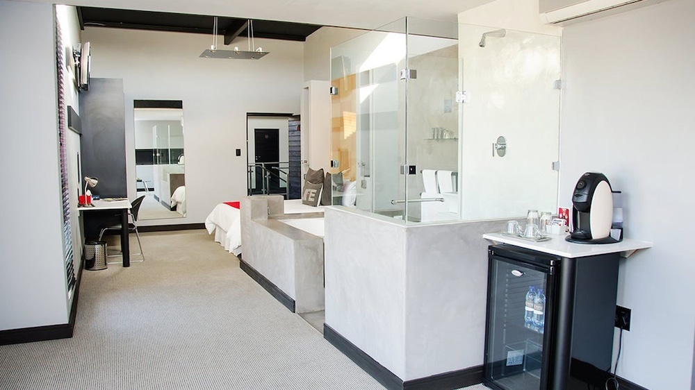 city living boutique hotel