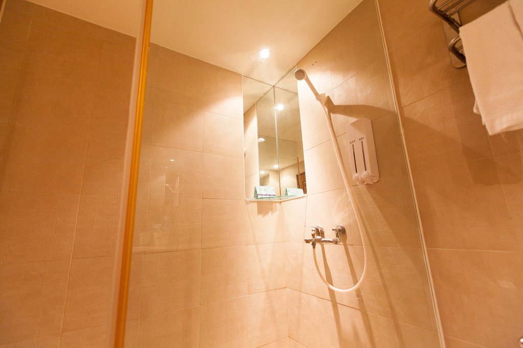 roader hotel hualien dongda