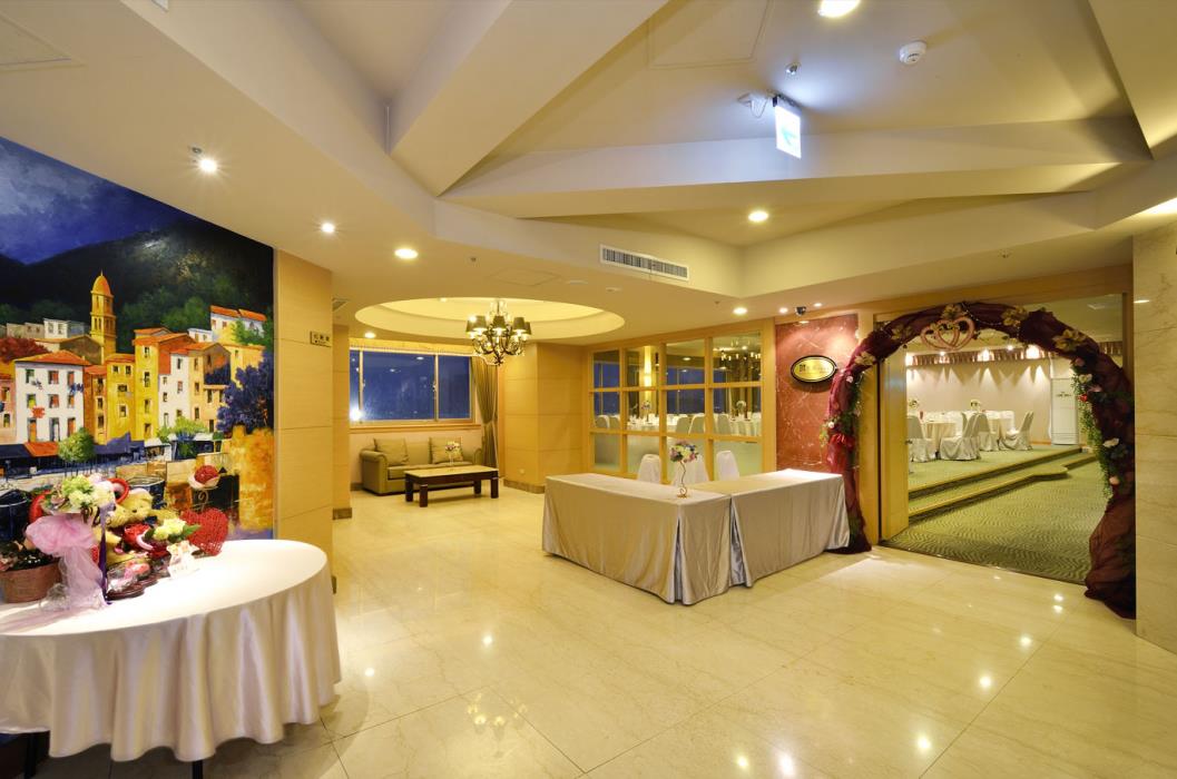 hotel regalees