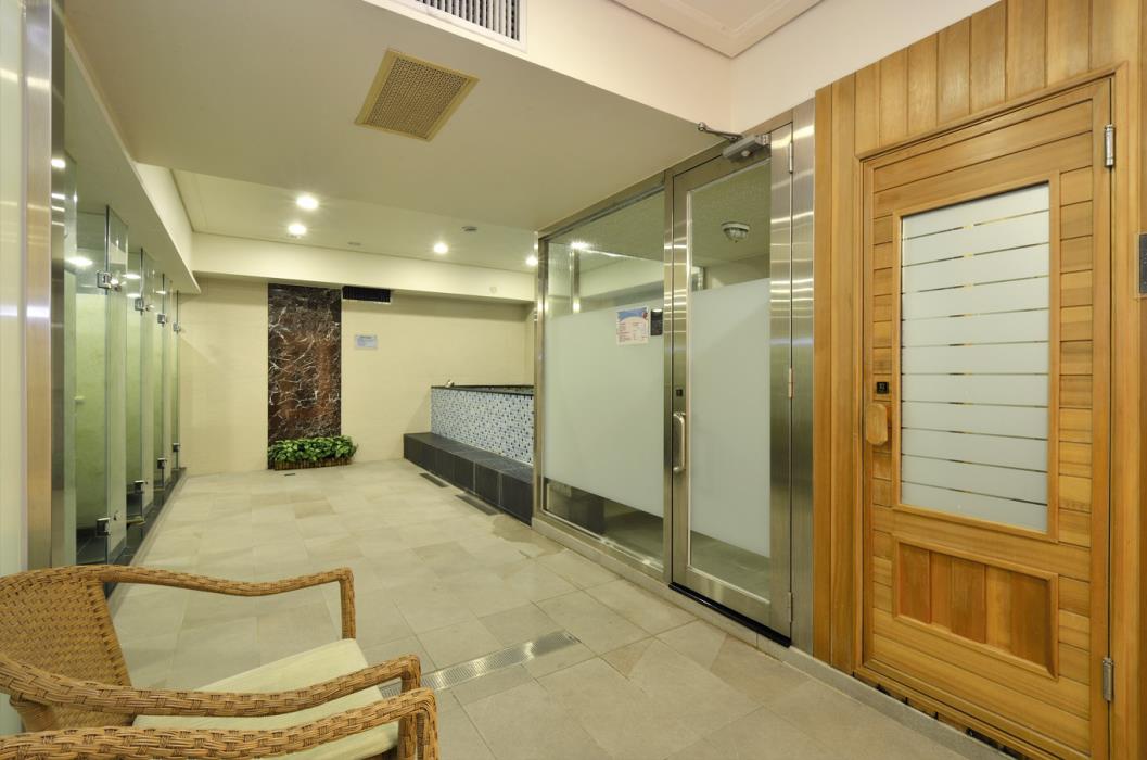 hotel regalees