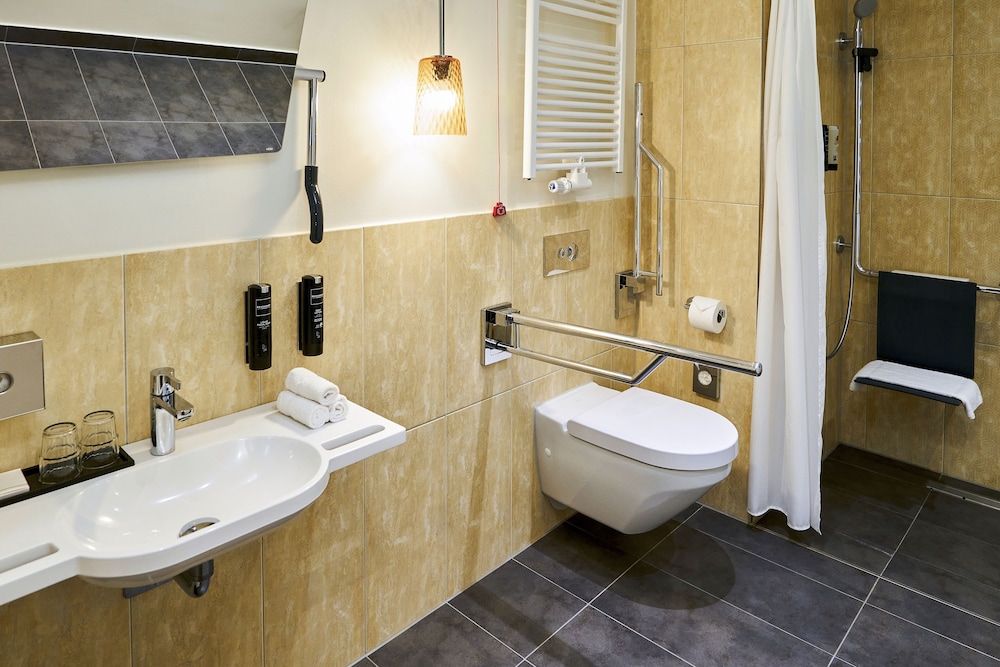 reichshof hotel hamburg