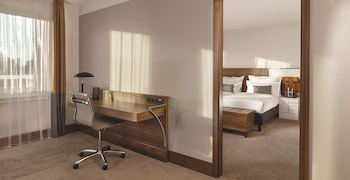 reichshof hotel hamburg