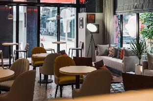 Olah Poshtel - Taichung Station,Near Taichung Park,4 star
