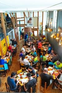 casa volante hostal hostel