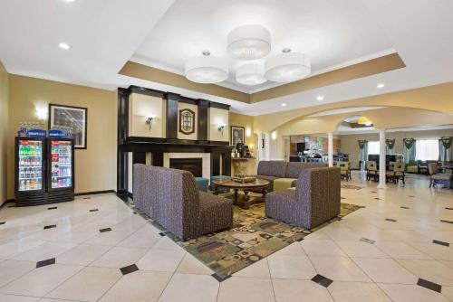 la quinta inn and suites pearland