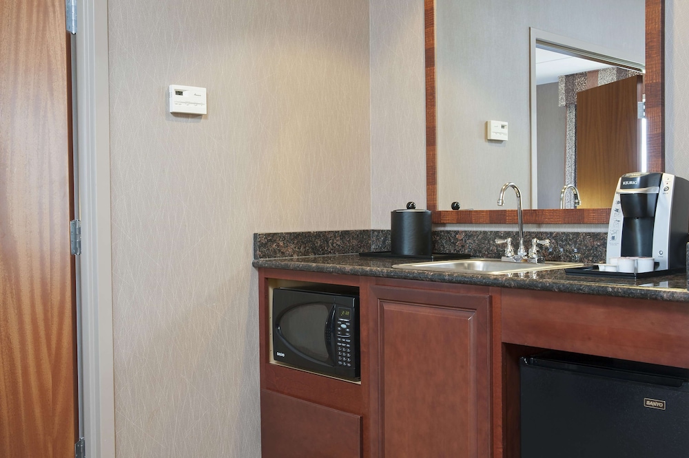 hilton garden inn columbus edinburgh