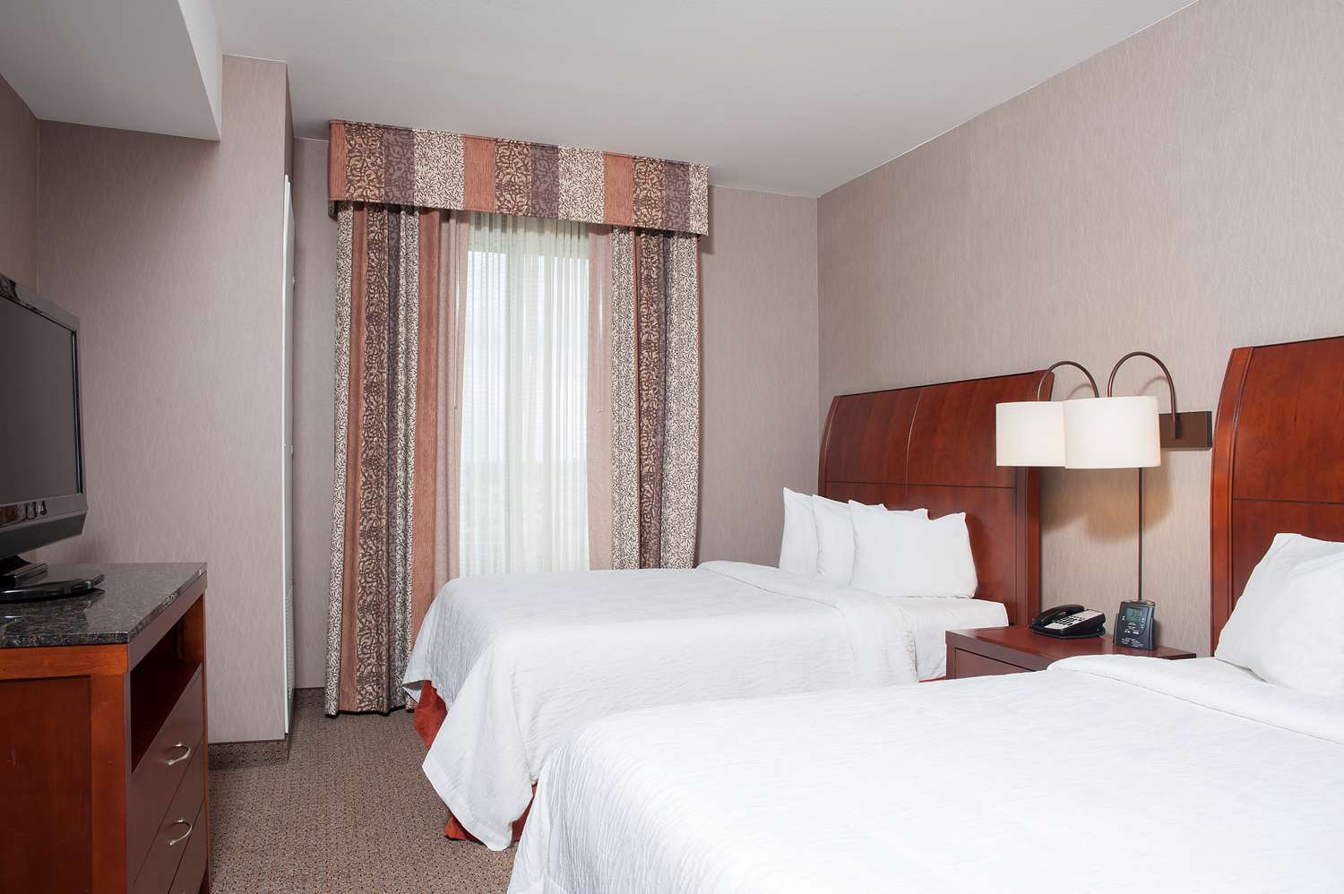 hilton garden inn columbus edinburgh