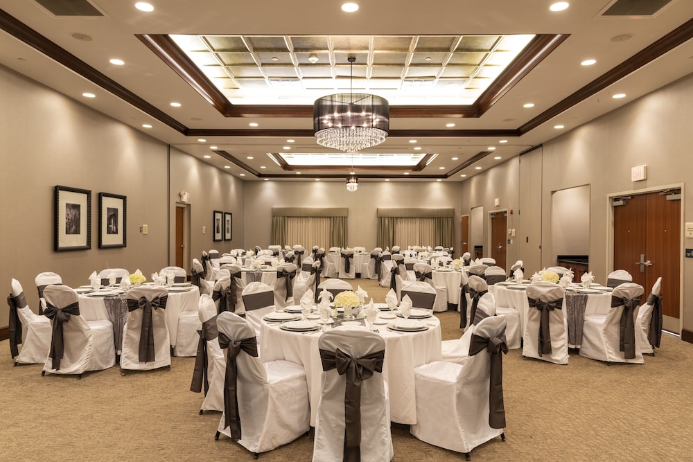 hilton garden inn columbus edinburgh