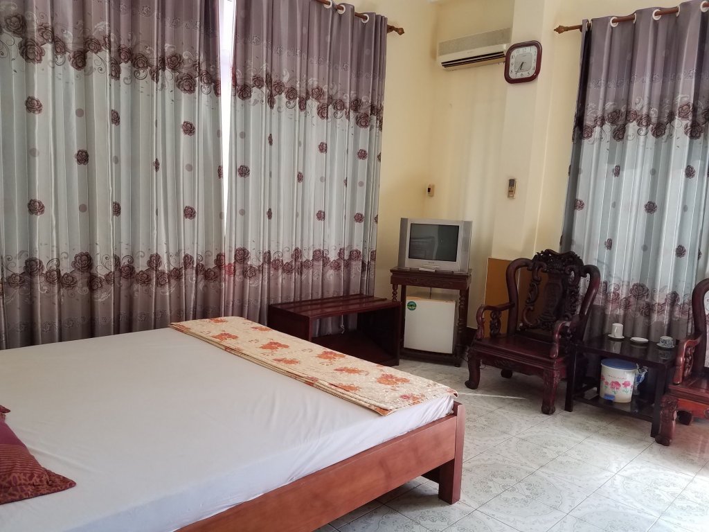 linh dan hotel