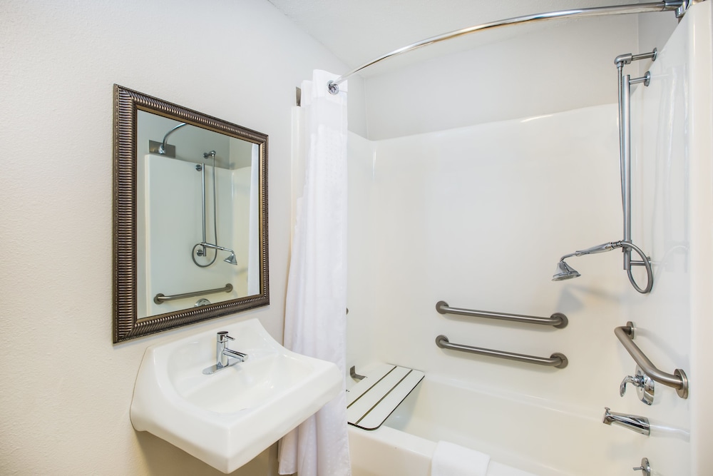 holiday inn express and suites bellevue by ihg
