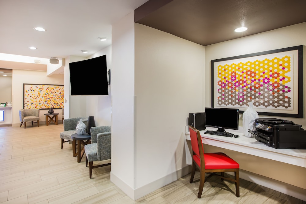 holiday inn express and suites bellevue by ihg