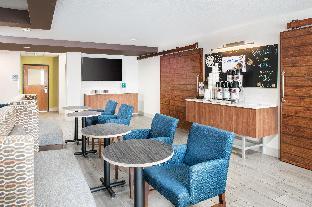 holiday inn express and suites bellevue by ihg
