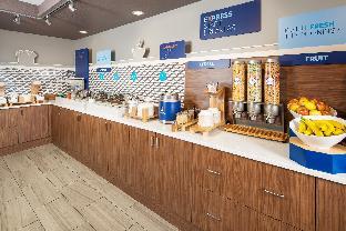 holiday inn express and suites bellevue by ihg