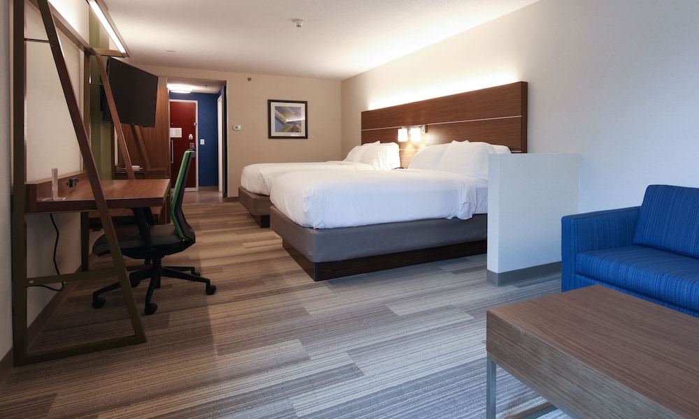 holiday inn express hotel and suites cincinnati se newport