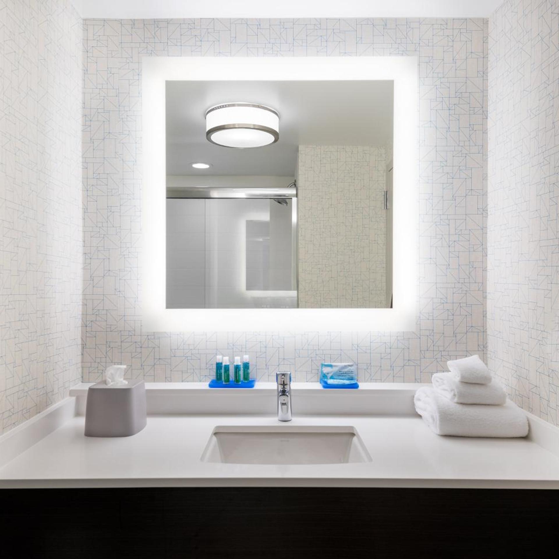 holiday inn express and suites florence i 95 and i