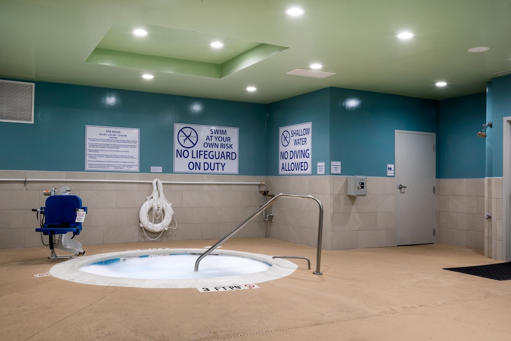 holiday inn express and suites florence i 95 and i