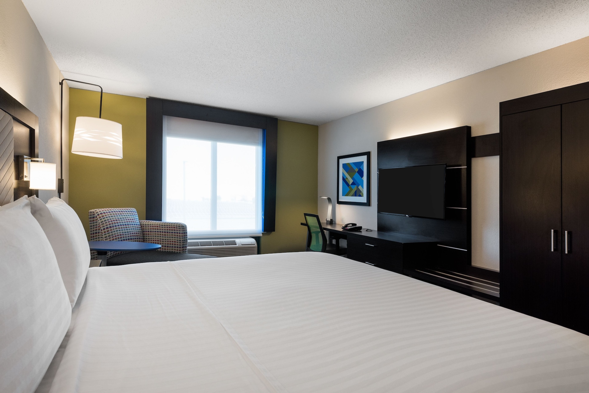 holiday inn express and suites florence i 95 and i