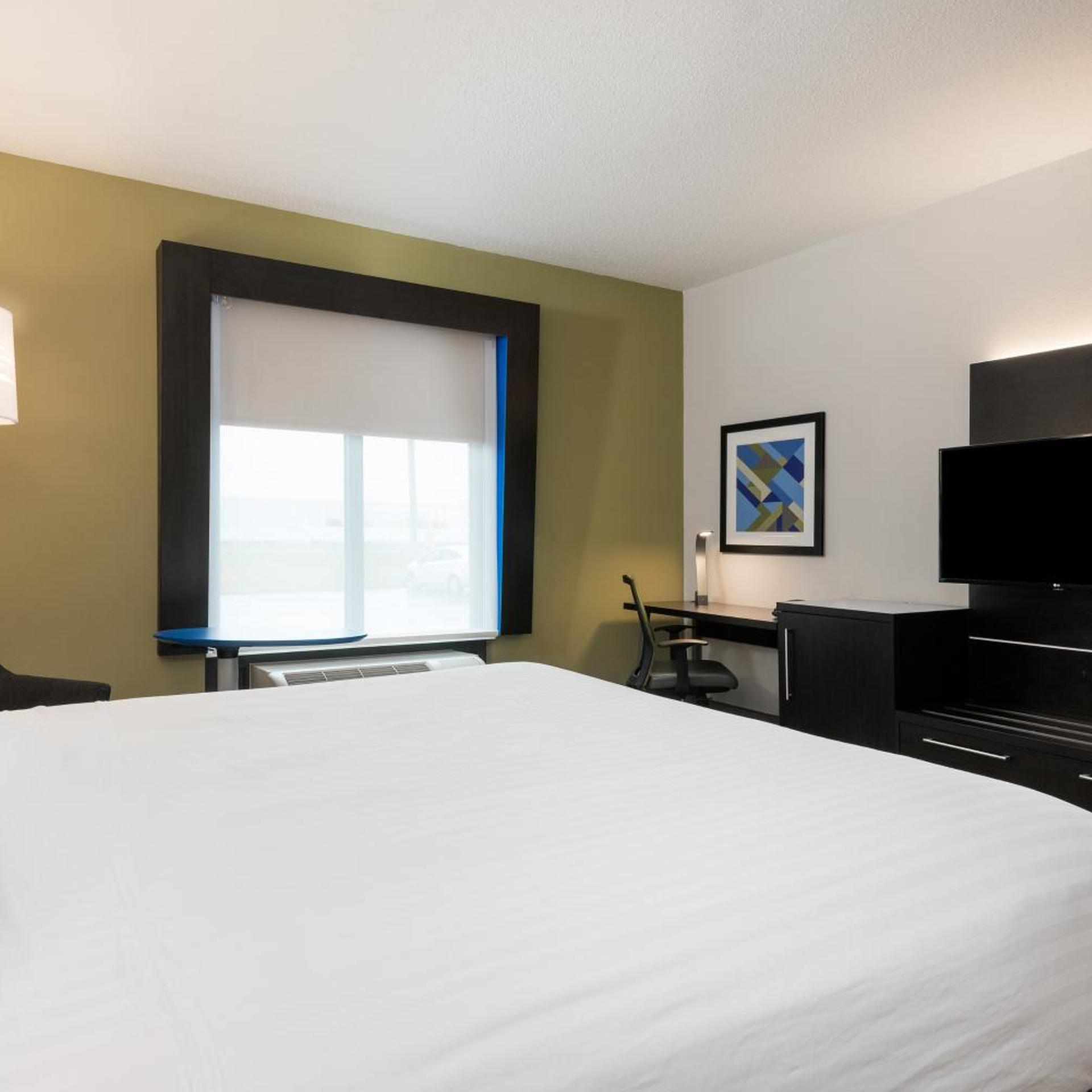 holiday inn express and suites florence i 95 and i