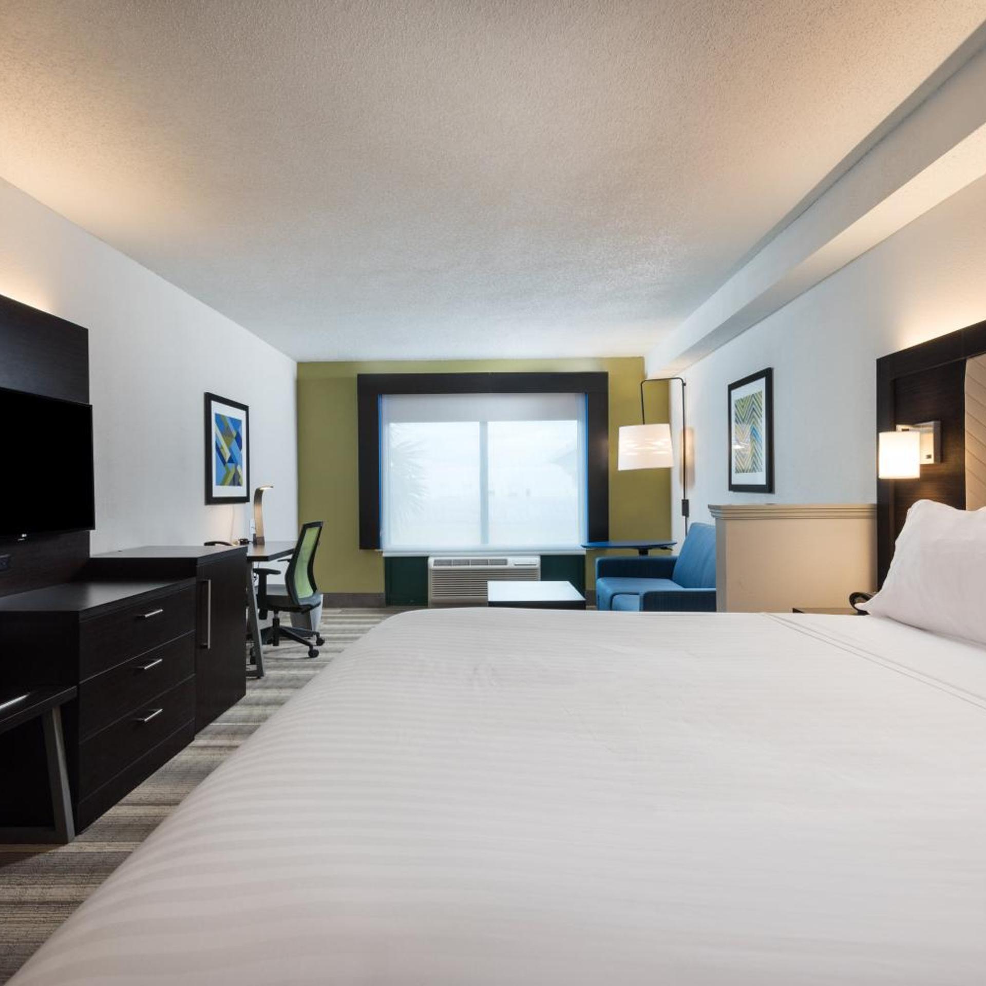 holiday inn express and suites florence i 95 and i
