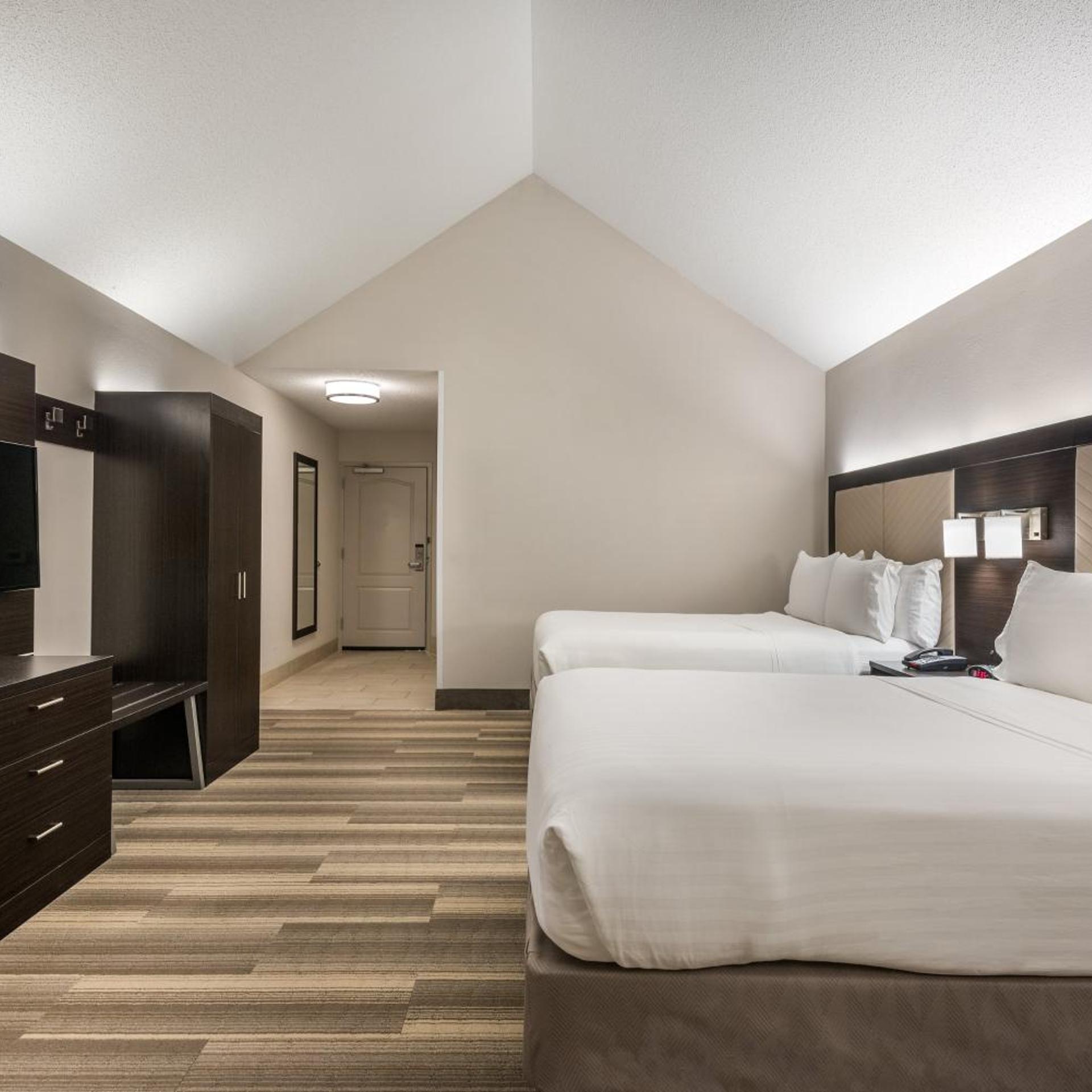 holiday inn express and suites florence i 95 and i