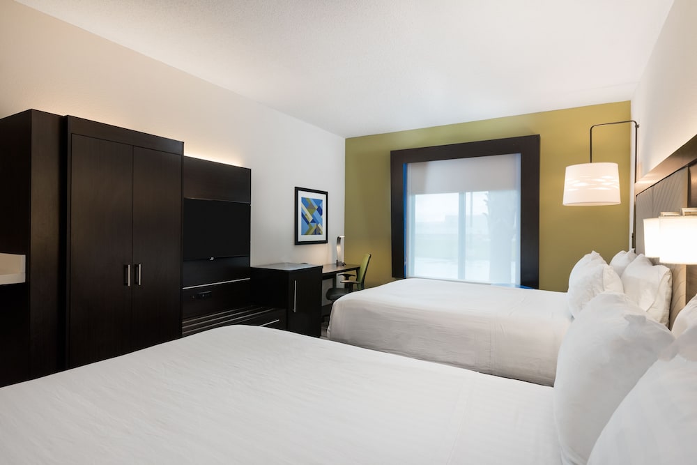 holiday inn express and suites florence i 95 and i