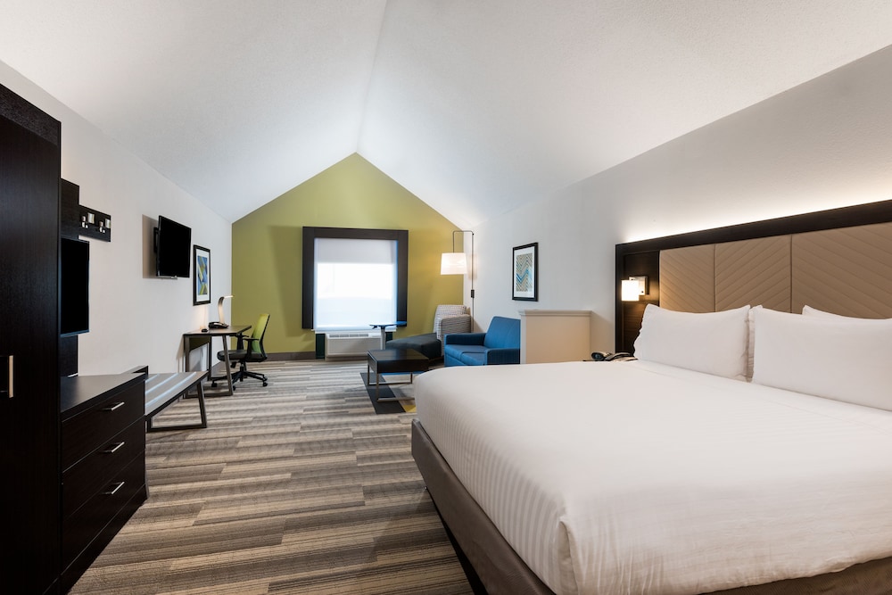 holiday inn express and suites florence i 95 and i