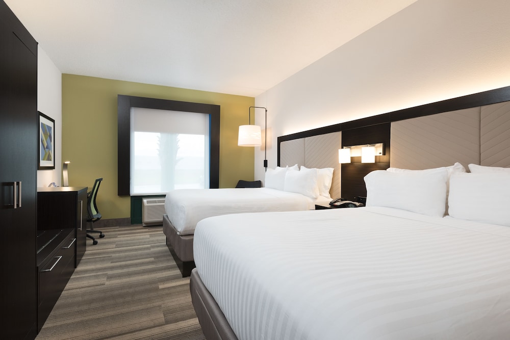 holiday inn express and suites florence i 95 and i
