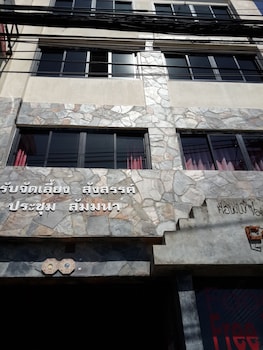 coffee island hostel