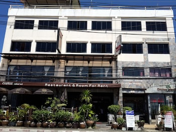 coffee island hostel