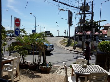 coffee island hostel