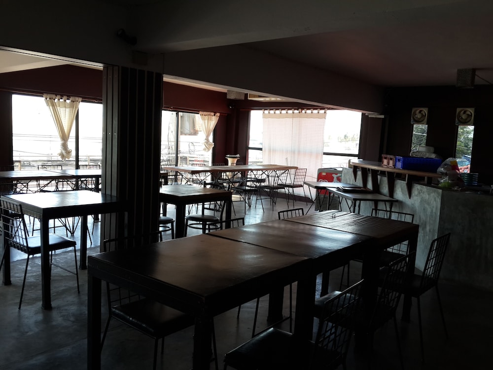 coffee island hostel