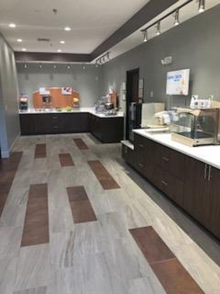 holiday inn express hotel and suites ennis by ihg