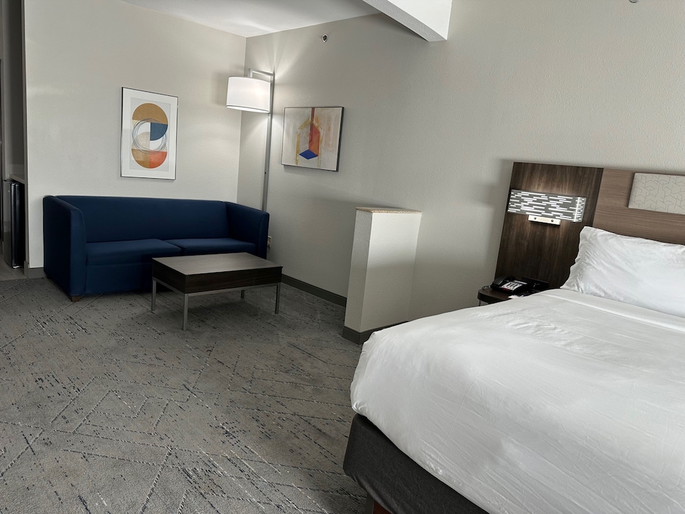 holiday inn express hotel and suites ennis by ihg