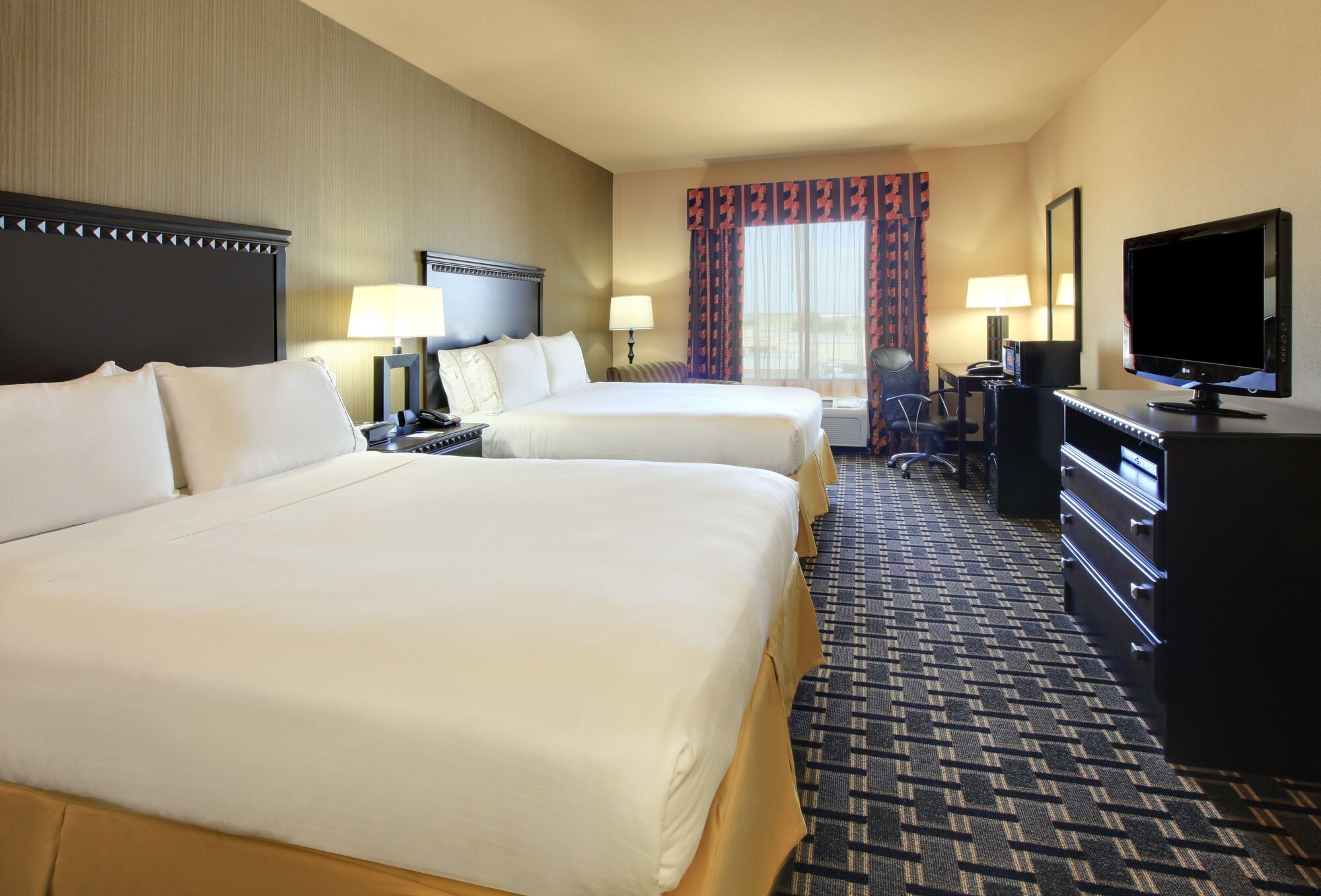 holiday inn express hotel and suites ennis by ihg