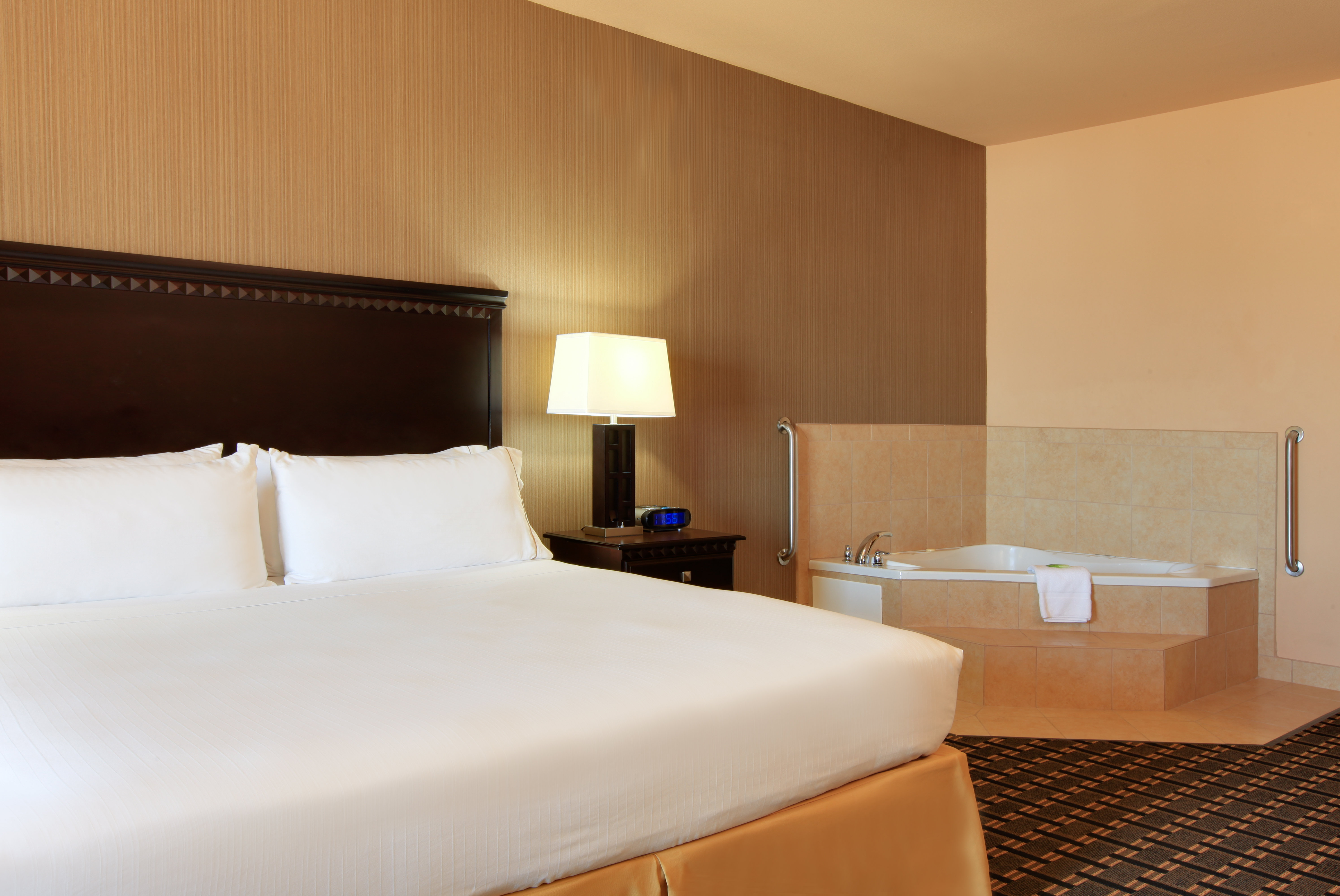 holiday inn express hotel and suites ennis by ihg