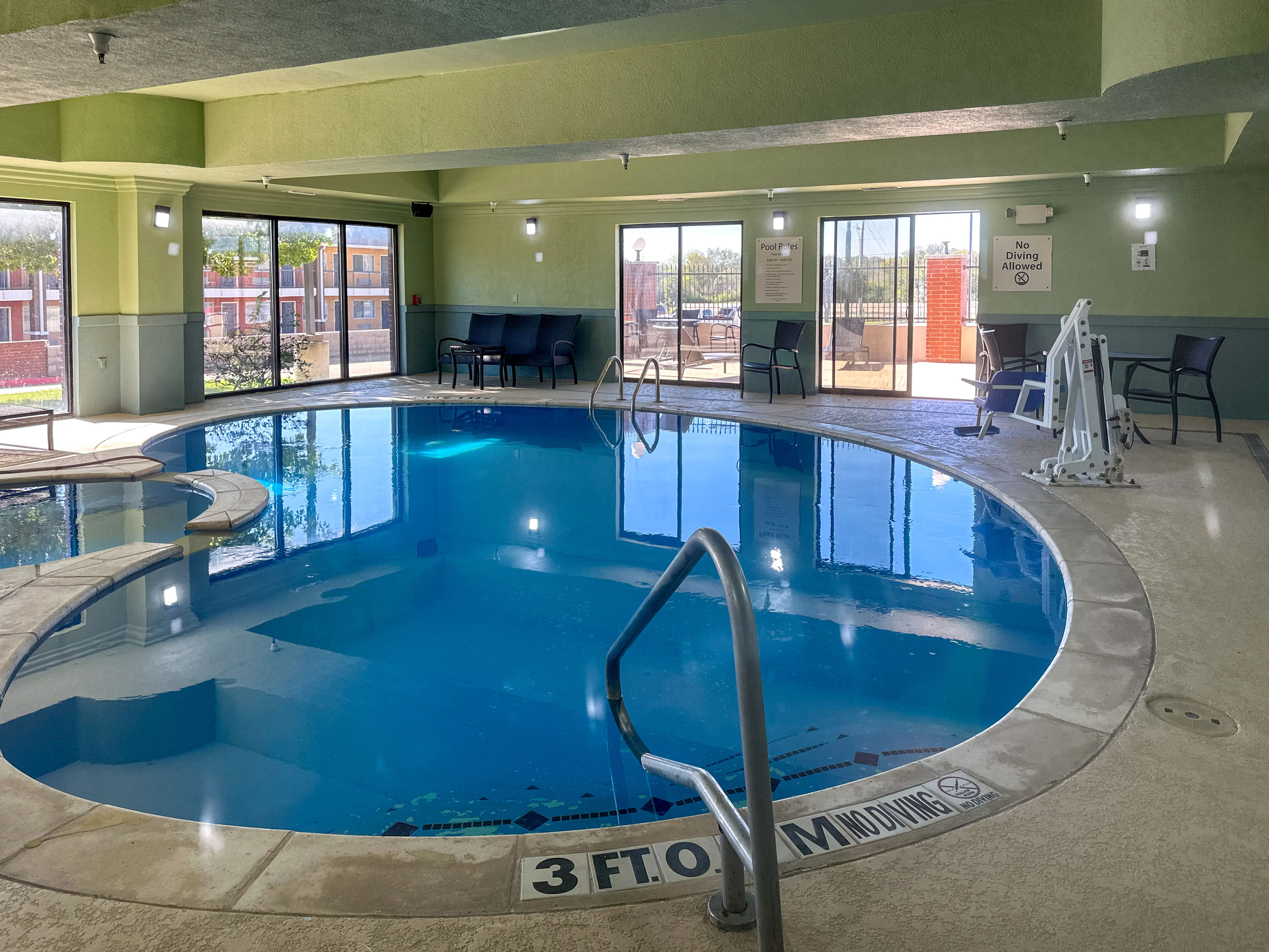 holiday inn express hotel and suites ennis by ihg