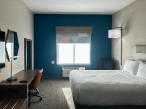 holiday inn express hotel and suites ennis by ihg