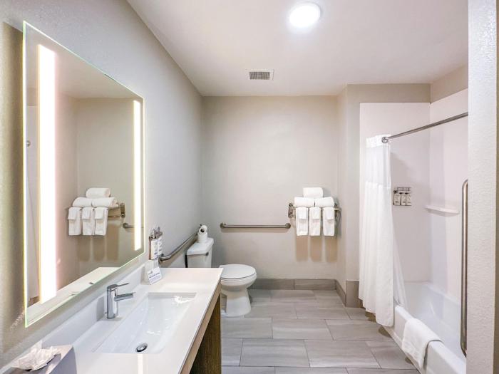 holiday inn express hotel and suites ennis by ihg