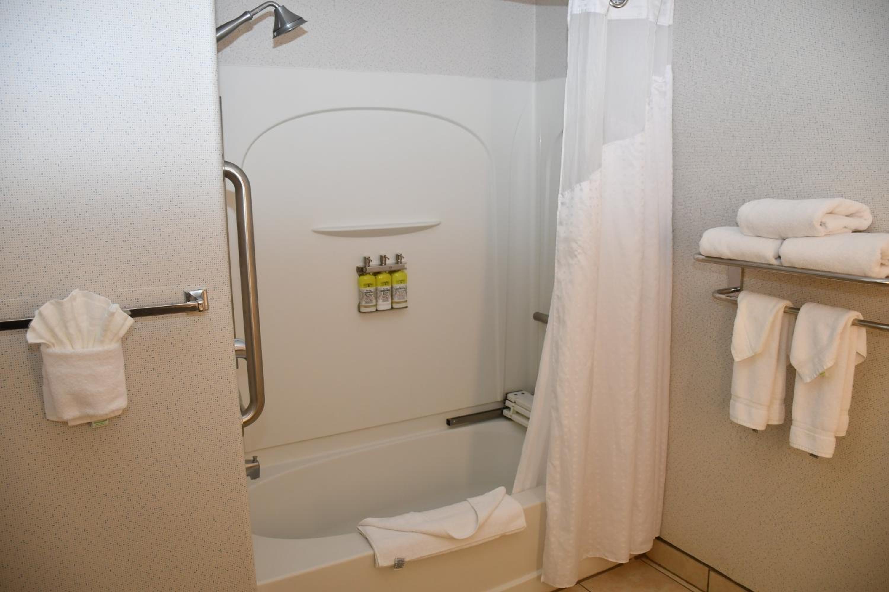 holiday inn express evanston by ihg