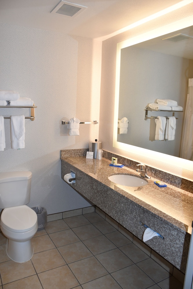 holiday inn express evanston by ihg