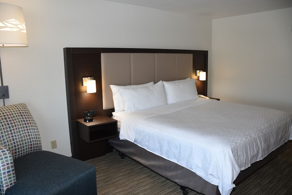 holiday inn express evanston by ihg