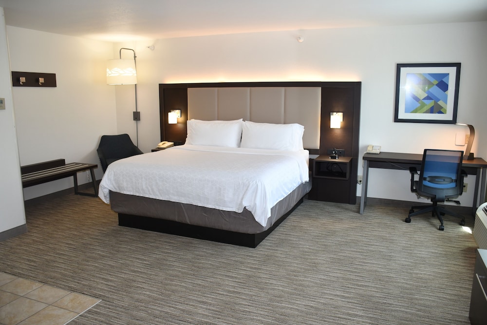 holiday inn express evanston by ihg