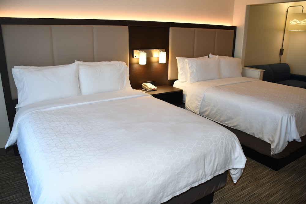 holiday inn express evanston by ihg