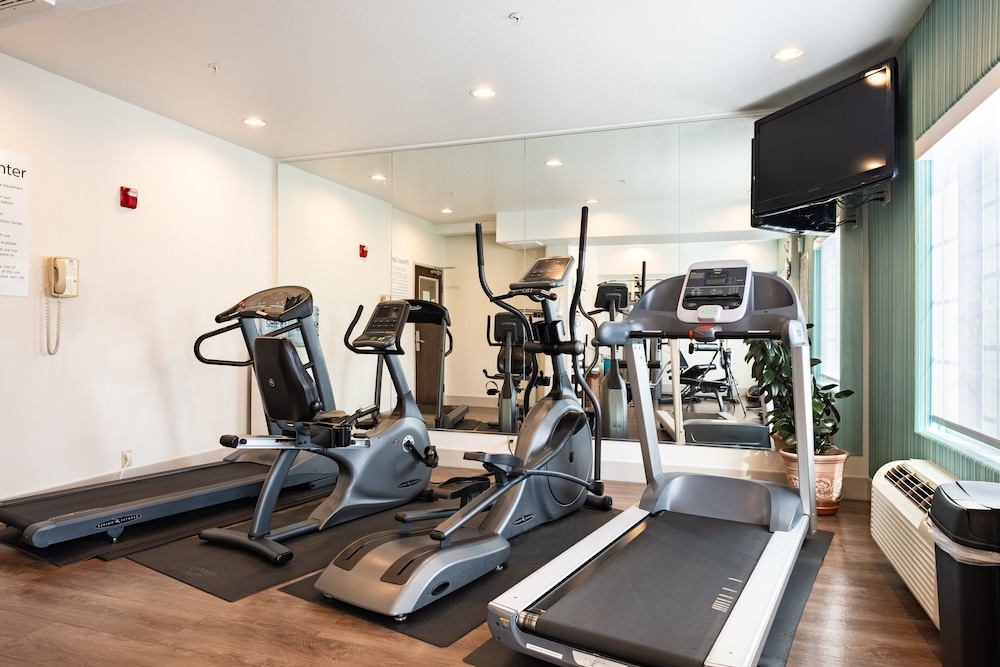 holiday inn express evanston by ihg