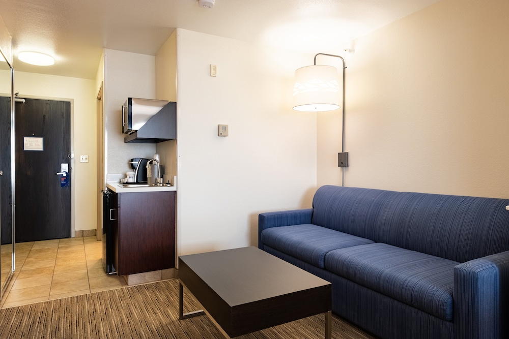 holiday inn express evanston by ihg
