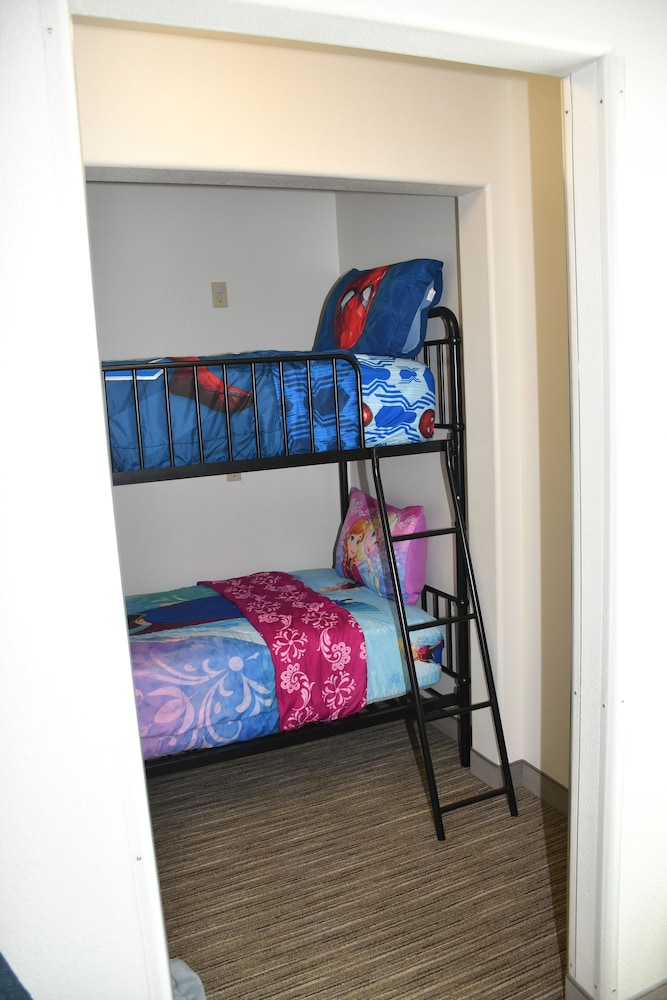 holiday inn express evanston by ihg