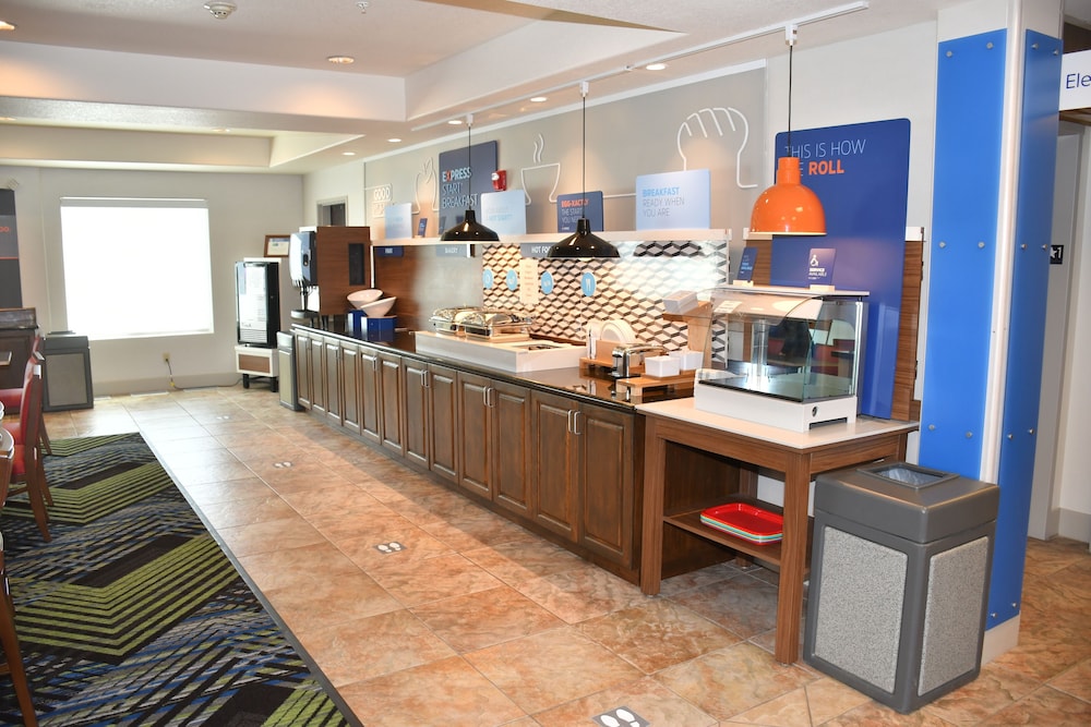holiday inn express evanston by ihg