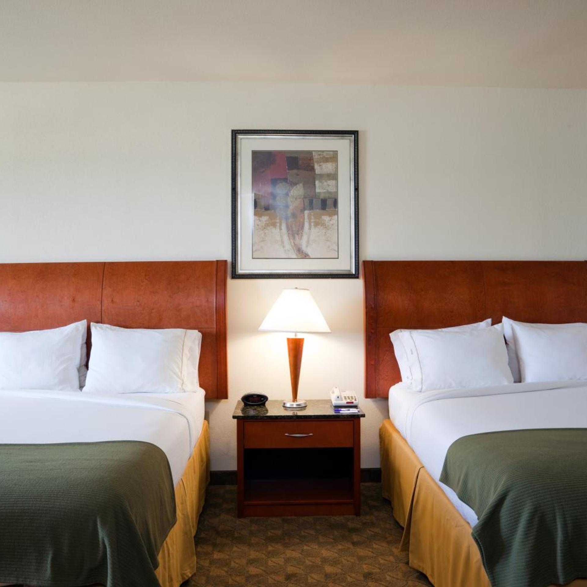 holiday inn express and suites fairfield north