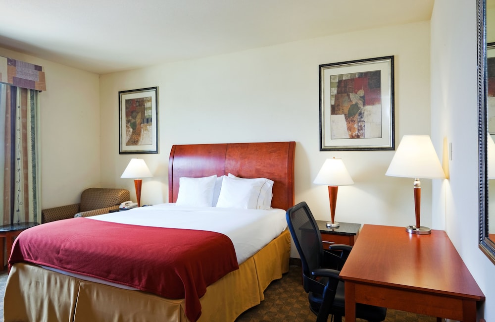 holiday inn express and suites fairfield north